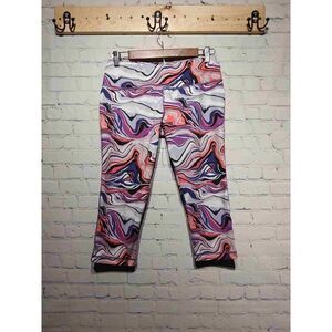 Pink Lotus Capri athletic leggings small